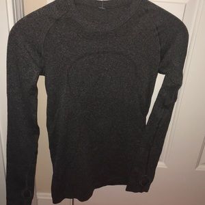 LULU LEMON GREY shirt